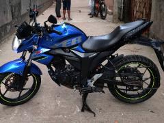 Suzuki Gixxer Dual Disc Dual Tone
